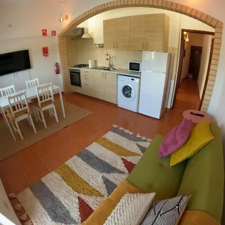 Апартаменты Algarve, Renovated T1 In S Bras De Alportel *