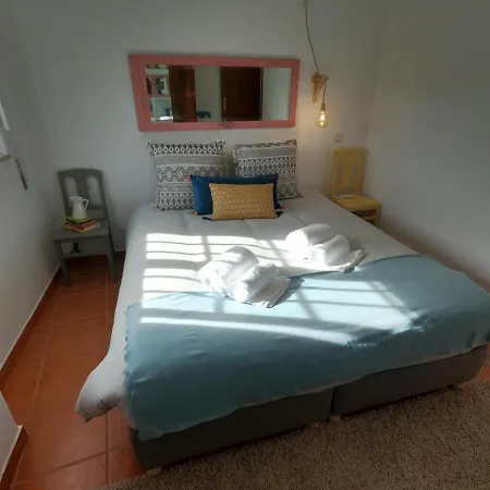 Algarve, Renovated T1 In S Bras De Alportel Апартаменты *