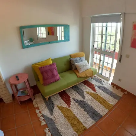 Algarve, Renovated T1 In S Bras De Alportel Апартаменты Сан-Браш-ди-Алпортел